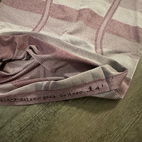 Lululemon Swiftly - Picture 2 of 3